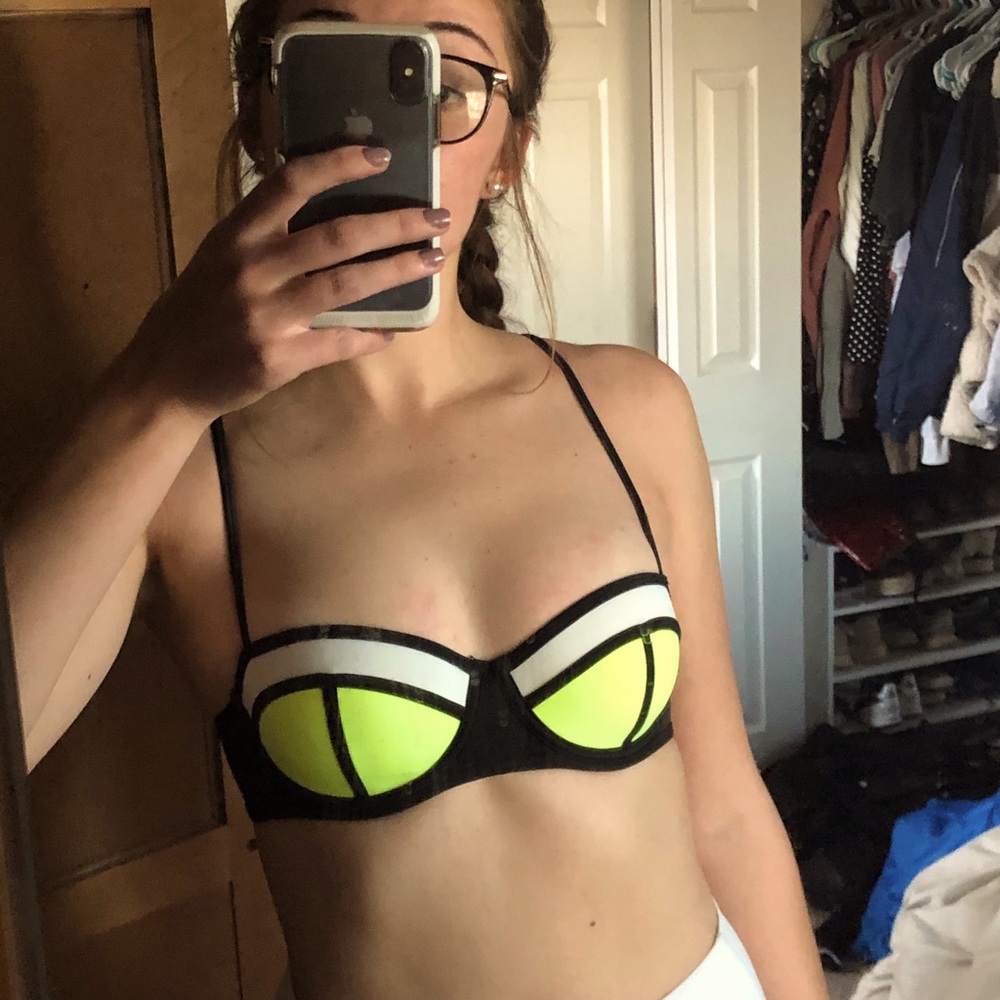 Triangl Milly Bikini Top